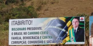 Apoiadores de Bolsonaro em Itabirito homenageiam presidente com outdoor