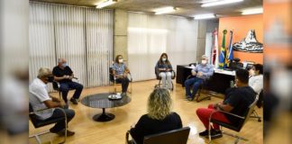 Prefeitura de Itabirito recebe taxistas e diz que fará estudo para viabilidade das reivindicações da classe