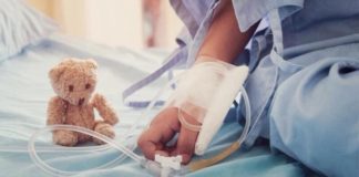 Na UPA de Itabirito, com Covid, criança de 10 anos de idade aguarda vaga de enfermaria