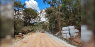 Itabirito inicia mais uma etapa na pavimentação da estrada do Marzagão; término previsto para julho