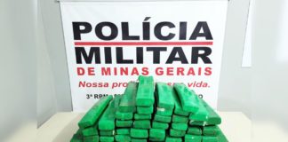 Itabirito: PM apreende 56 barras de maconha que seriam entregues no Padre Adelmo