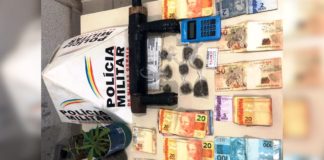 Maracujá/OP: Suspeito de tráfico, com 18 anos, é preso; réplica de submetralhadora é apreendida