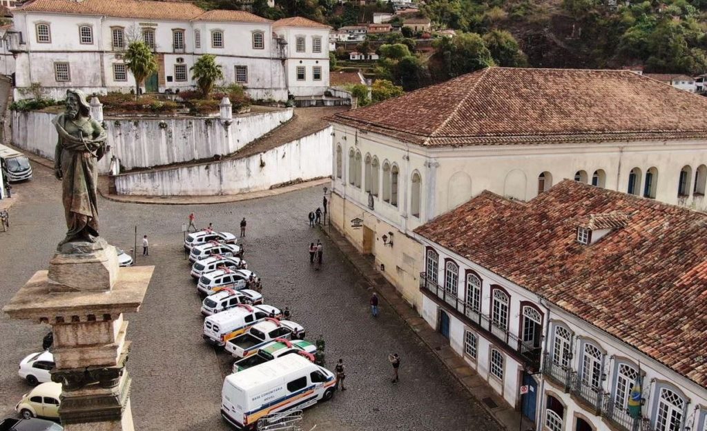 52º Batalhão auxilia jovens de Itabirito, Ouro Preto e Mariana que querem  aprovação em concursos da