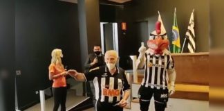 Nilson, de Itabirito, ex-atacante do Atlético, é homenageado como Imortal do Galo aos 82 anos