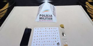 Cachoeira do Campo: Jovem é presa após tentar dispensar 82 pedras de crack pela janela de casa