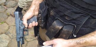 Carro roubado em Itabirito é recuperado pela PM; 1 foragido da Apac baleado entre os 2 presos