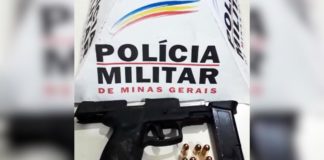 Homem é conduzido para a delegacia pela PM após apontar arma para 2 irmãs em Cachoeira do Campo