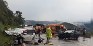 Itabirito: acidente envolve 3 carros e deixa 5 feridos na BR-356; veja fotos