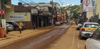 Chuva em Itabirito: “Perdi 100% na minha loja”, diz proprietária que abriu as portas há 6 meses