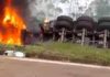 Perto da Coca-Cola: choque entre carretas faz uma delas pegar fogo na BR-040, Itabirito