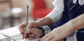 Atenção, educadores: abertas as inscrições para 15 cursos gratuitos profissionalizantes