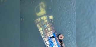 Caminhão cai de ponte e motorista morre, em Mariana