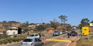 Itabirito, BR-356: quebra-molas no trevo do Country são finalizados