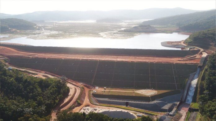 Quando foi preso, o suspeito estava trabalhando na área da barragem Itabiruçu, em Itabira. Foto - Vale