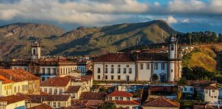 Construção do Residencial Vila Rica, em Ouro Preto, é paralisada a mando da Justiça Ouro Preto. Foto de 2014 - Raquel Mendes da Silva - Reprodução