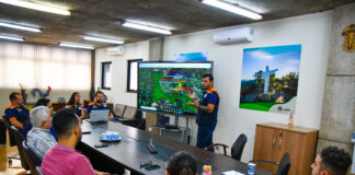 Itabirito: Prefeitura instala novo sistema de monitoramento de chuvas e do nível do rio Novo sistema é apresentado no Gabinete do Prefeito. Foto - Prefeitura de Itabirito