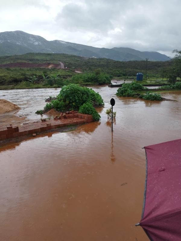 Internautas 'agradecem chuva' e cobram Mendes asfalto entre Colniza a  Castanheira