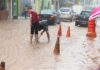 40 mm: chuva rápida causa transtornos pontuais em Itabirito Alagamento na Avenida Queiroz Júnior. Foto - Reprodução