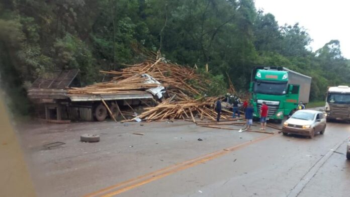 Motorista morre na BR-040, em Itabirito. Foto - Reprodução