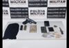 Mariana: pistola é apreendida com homem acusado de ser mandante do assassinato da Rua Santana Arma e materiais apreendidos em Mariana. Foto - PMMG