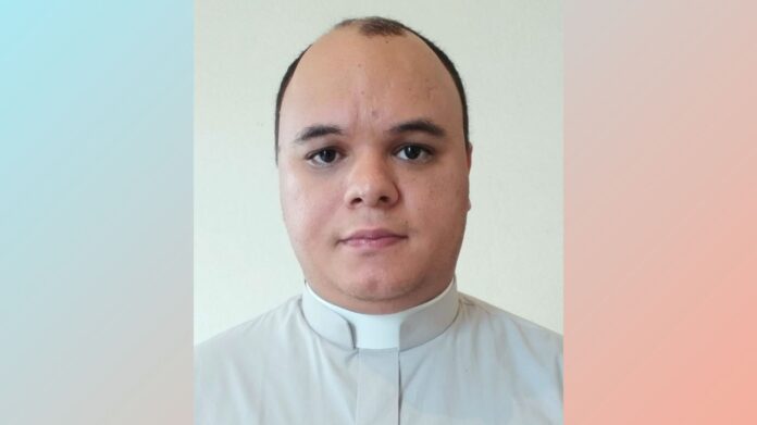 Padre Leandro Marcos Costa. Foto - Arquidiocese de Mariana - Reprodução