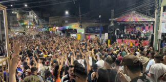 Sexta-feira de Carnaval em Itabirito: animação em alta apesar de muita chuva