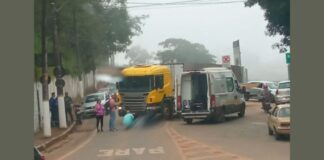 Itabirito: acidente entre moto e caminhão deixa motociclista com fratura exposta Itabirito: acidente entre moto e caminhão deixa motociclista com fratura exposta