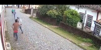 3º acusado de assalto a estudantes da Ufop é preso em Ouro Preto pela PM; veja vídeo 3º acusado de assalto a estudantes da Ufop é preso em Ouro Preto pela PM; veja vídeo