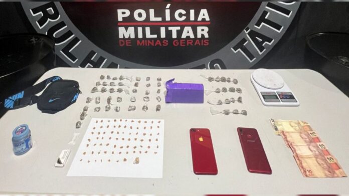 Ouro Preto: PM prende no Pocinho suspeito de tráfico com 73 pedras de crack e barra de maconha