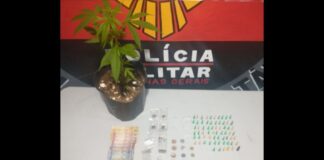 Itabirito: PM apreende menor com 66 pinos com cocaína e 10 pedras de crack no Cardoso Itabirito: PM apreende menor com 66 pinos com cocaína e 10 pedras de crack no Cardoso