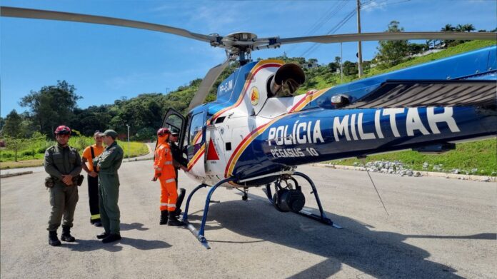 Acidente em Amarantina: vítima vai de helicóptero da UPA de Itabirito para o João XXIII