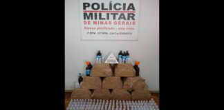 Itabirito com menos loló no Carnaval: PM apreende 37 litros de clorofórmio; veja vídeos Itabirito com menos loló no Carnaval: PM apreende 37 litros de clorofórmio; veja vídeos