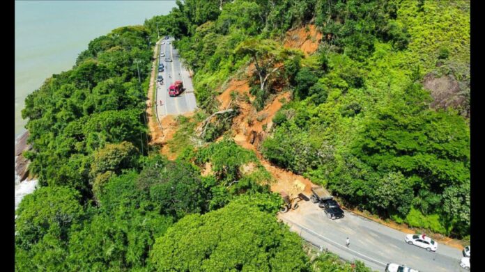 36 mortes por causa das fortes chuvas no litoral de SP