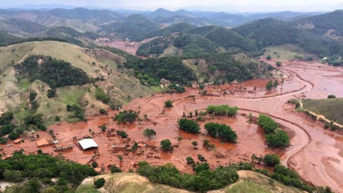 Barragem de Fundão, da Samarco. Foto - reprodução