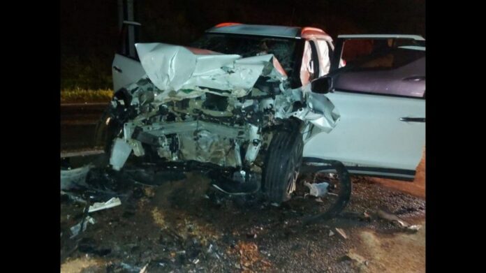 BR-040: acidente entre três carros mata uma mulher