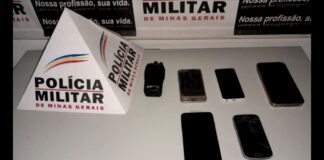 Mariana: PM cumpre mandado em casa de rapaz de 18 anos e encontra 5 celulares de origem suspeita Mariana: PM cumpre mandado em casa de rapaz de 18 anos e encontra 5 celulares de origem suspeita