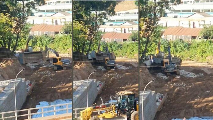 Itabirito: caminhão tomba durante obras da futura Praça do Centenário; veja vídeo
