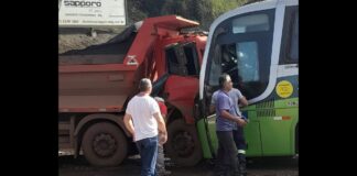 Acidente na MG-030 envolvendo 2 veículos pesados causa congestionamento na BR-040 photo_5046723389439454167_y