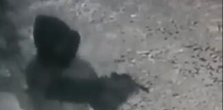 Ouro Preto: câmeras de segurança flagram assalto a mão armada no centro histórico; veja vídeo Ouro Preto: câmeras de segurança flagram assalto a mão armada no centro histórico