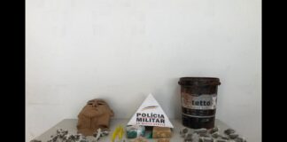 Itabirito: PM apreende crack e maconha que seriam de traficantes da Favelinha do Praia Itabirito: PM apreende crack e maconha que seriam de traficantes da Favelinha do Praia