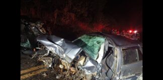 MG-308: colisão frontal entre carros mata os 2 motoristas MG-038: colisão frontal entre carros mata os 2 motoristas