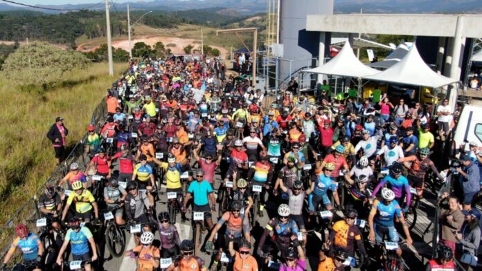 Largada da competição Golden Biker 2023. Foto - Divulgação.