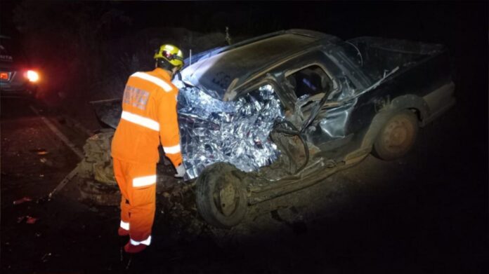 Motorista morre em acidente envolvendo 3 veículos na BR-369; veja fotos