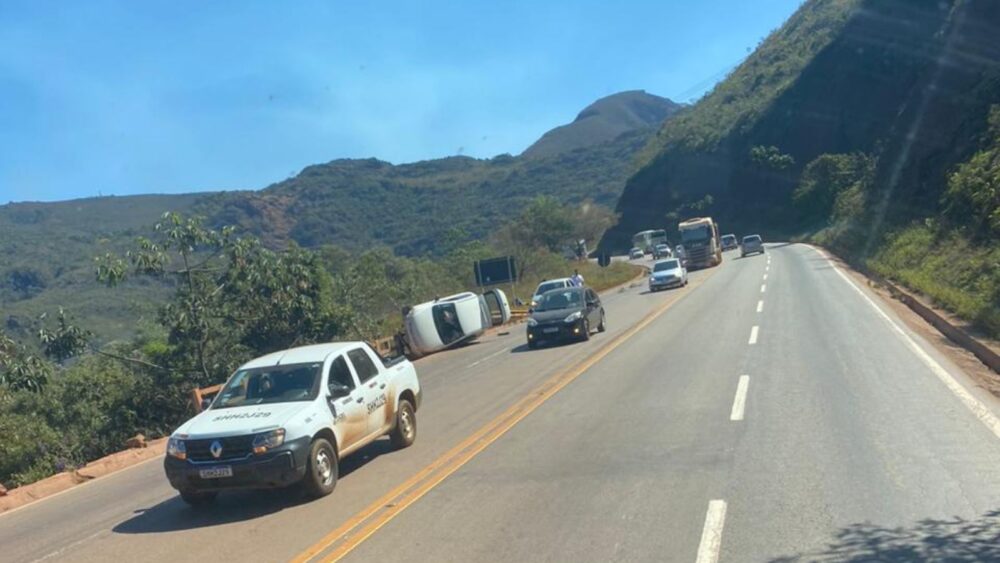 Itabirito, BR-356, Serra Da Santa: Inseto Faz Condutora Perder Controle ...