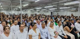 Casamento comunitário em Itabirito: 79 casais contraem matrimônio no civil gratuitamente Casamento comunitário em Itabirito: 79 casais contraem matrimônio no civil gratuitamente