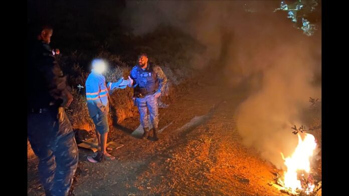 Itabirito: homem flagrado saindo de matagal com cobre furtado de construção é preso pela Romu