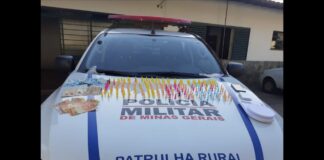 Itabirito: 214 pinos de cocaína e R$ 1.650 são apreendidos pela Patrulha Rural da PM, no Marzagão Itabirito: 214 pinos de cocaína e R$ 1.650 são apreendidos pela Patrulha Rural da PM, no Marzagão