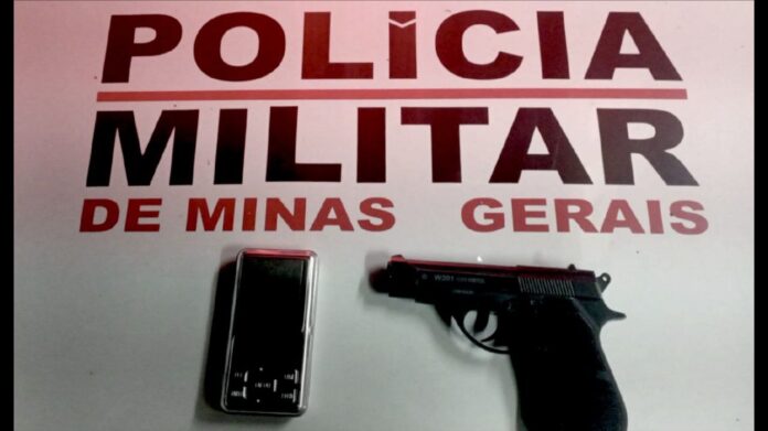 Ouro Preto: jovem de 18 anos ameaça ex-namorada simulando estar armado e é preso pela PM