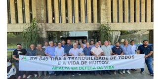 Reunião de prefeitos em Itabirito propõe desviar veículos pesados de mineradoras da BR-040 e BR-356 Em Itabirito: reunião de prefeitos tem proposta para desviar veículos pesados de mineradoras da BR-040 e da BR-356