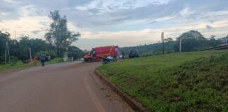 BR-040: motociclista perde controle de moto, bate em meio-fio e fica ferido, em Conselheiro Lafaiete Acidente na BR-040, em Conselheiro Lafaiete, deixa motociclista ferido